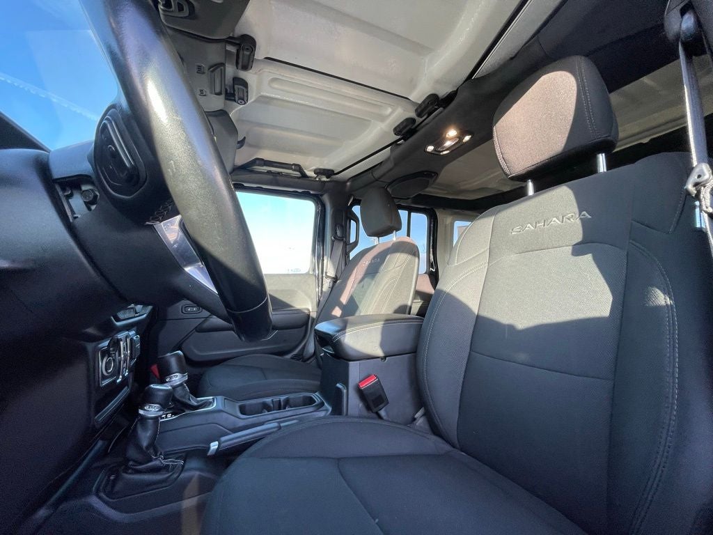 2021 Jeep Wrangler Unlimited Sahara - APPLE CARPLAY / HARD TOP
