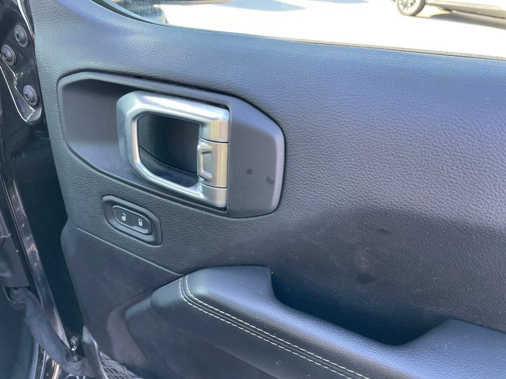 2021 Jeep Wrangler Unlimited Sahara - APPLE CARPLAY / HARD TOP