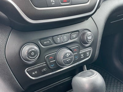 2020 Jeep Cherokee Trailhawk - REMOTE START / APPLE CARPLAY