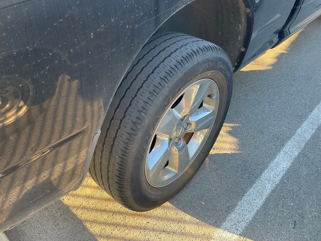 2019 RAM 1500 Classic Tradesman - IT'S GOT A HEMI!!!