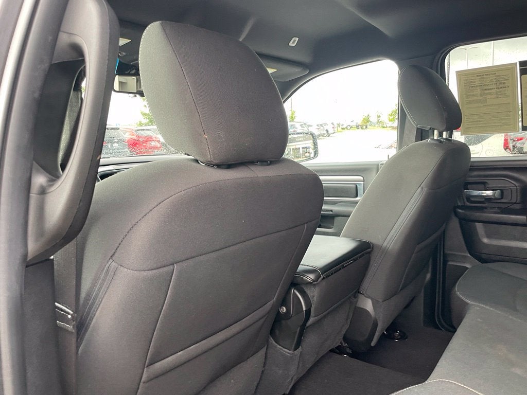 2023 RAM 1500 Classic Warlock - CLASS IV HITCH / 8.4" TOUCHSCREEN