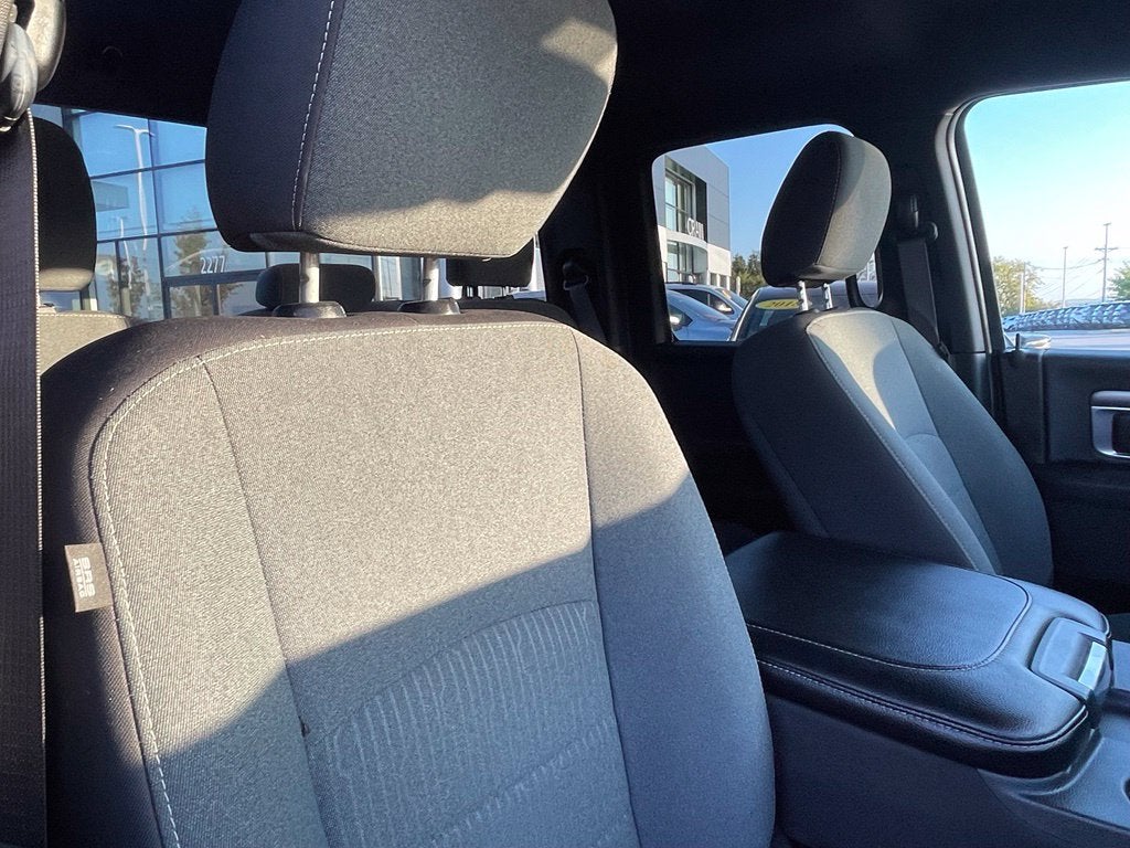 2022 RAM 1500 Classic Warlock - REMOTE START / APPLE CARPLAY