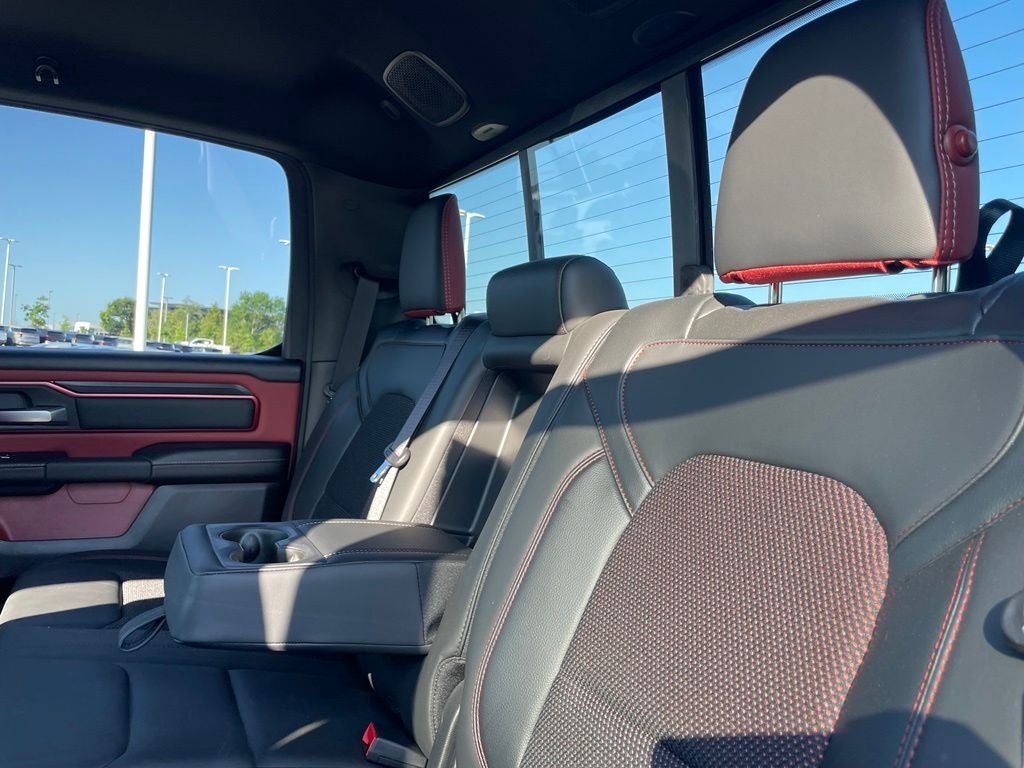 2026 RAM 1500 Rebel - POWER ADJUSTABLE PEDALS / POWER TAILGATE