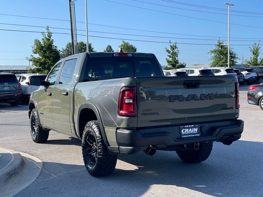 2026 RAM 1500 Rebel - POWER ADJUSTABLE PEDALS / POWER TAILGATE