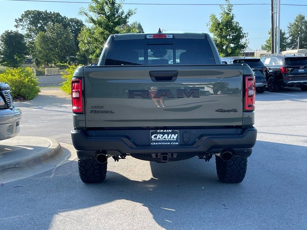2026 RAM 1500 Rebel - POWER ADJUSTABLE PEDALS / POWER TAILGATE
