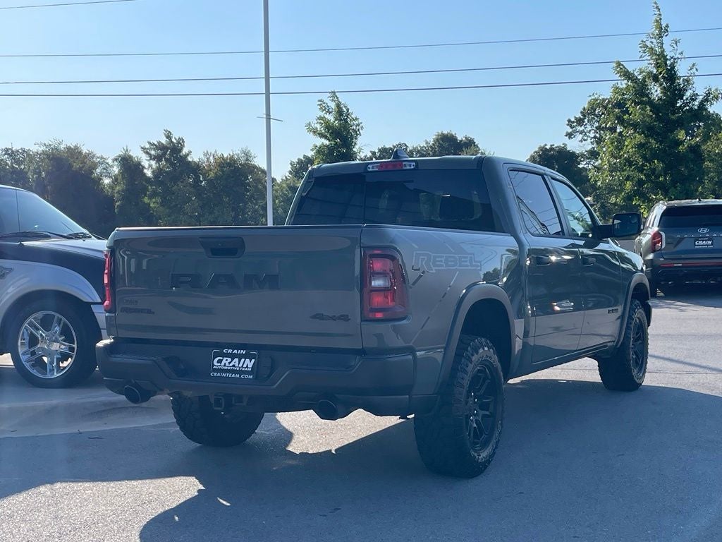 2026 RAM 1500 Rebel - POWER ADJUSTABLE PEDALS / POWER TAILGATE