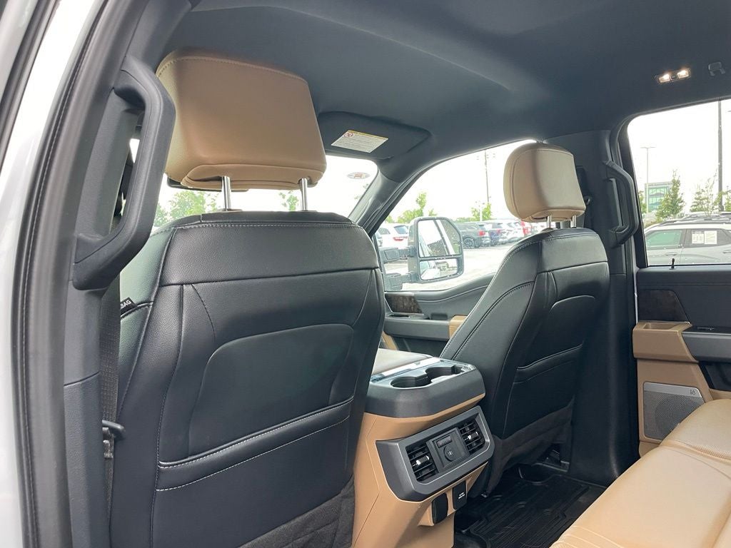 2023 Ford F-350SD Lariat - 6.7 LARIAT / POWER RUNNING BOARDS