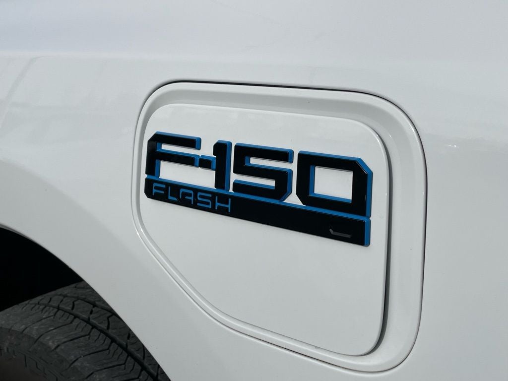 2025 Ford F-150 Lightning Flash - BLUECRUISE / PRO POWER ONBOARD