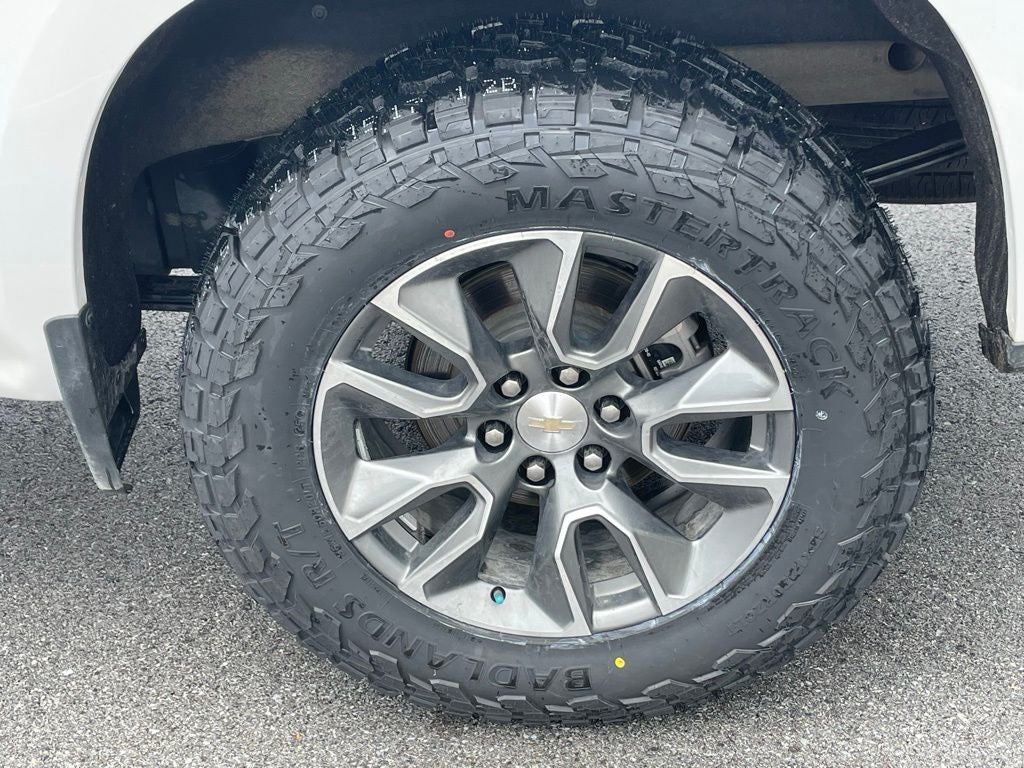 2024 Chevrolet Silverado 1500 LT LT1