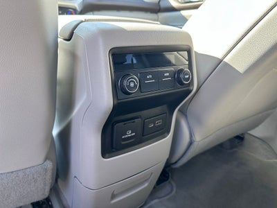 2020 GMC Acadia SLT - ONE OWNER / 7 PASSENGER