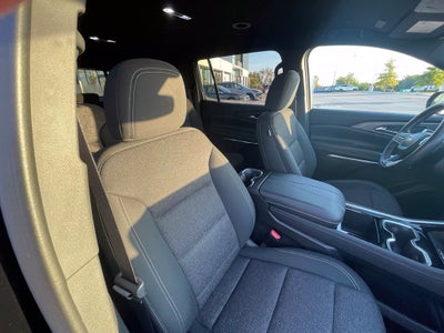 2025 Chevrolet Traverse LT - NAVIGATION / 27 MPG