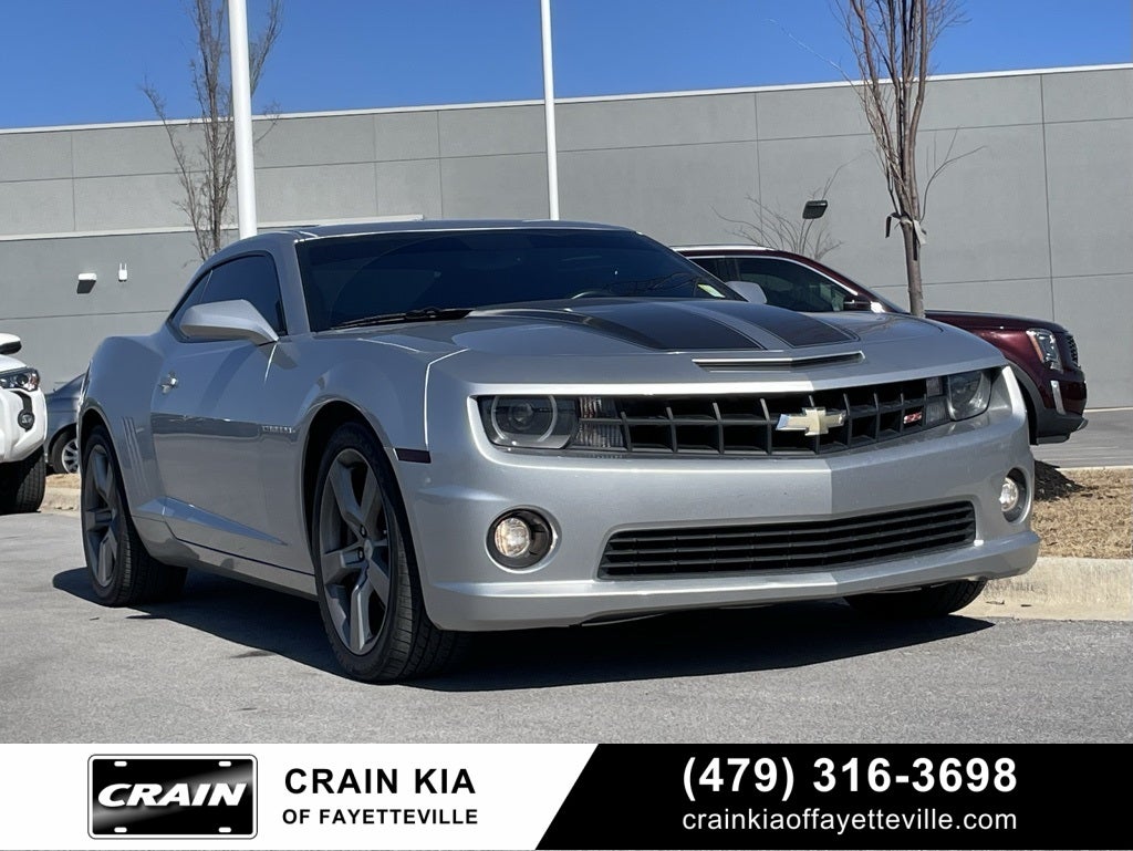 2011 Chevrolet Camaro SS 2SS - LOW MILEAGE / SUNROOF