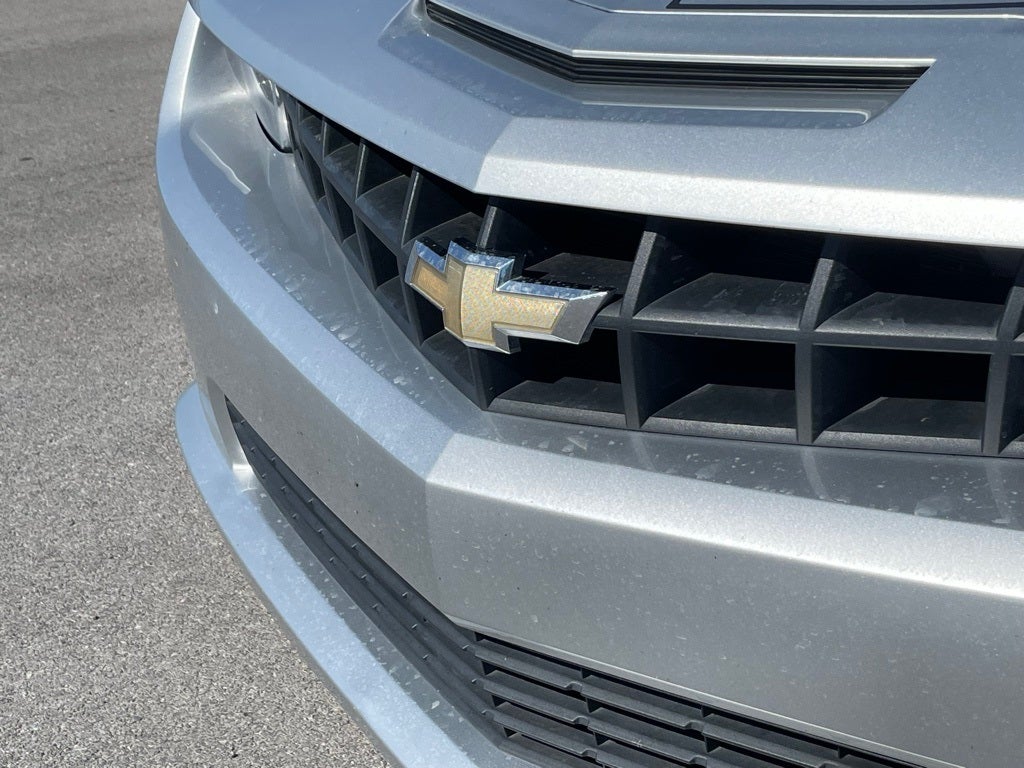 2011 Chevrolet Camaro SS 2SS - LOW MILEAGE / SUNROOF