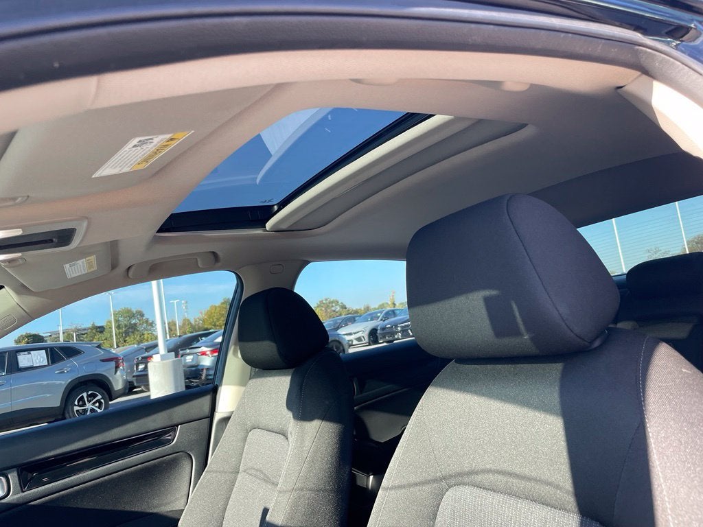 2024 Honda Civic EX - POWER MOONROOF / 42 MPG