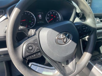 2021 Toyota RAV4 XLE - APPLE CARPLAY / AWD