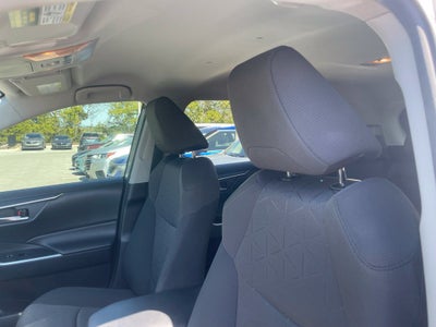 2021 Toyota RAV4 XLE - APPLE CARPLAY / AWD