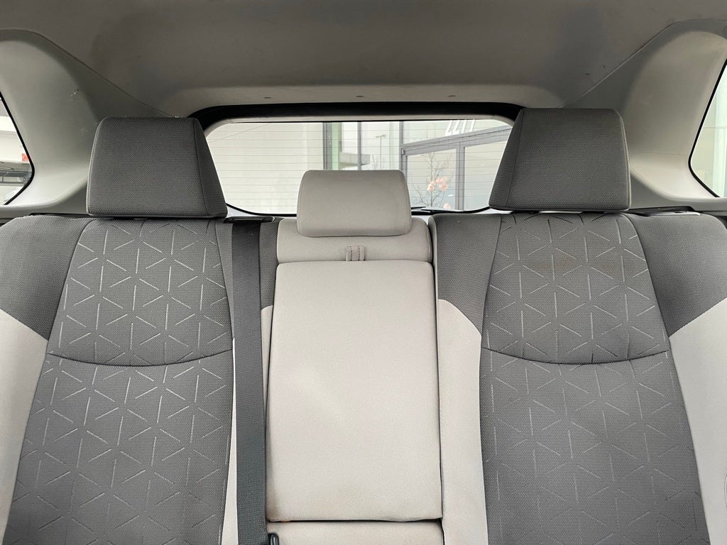 2022 Toyota RAV4 XLE - MOONROOF / RADAR CRUISE