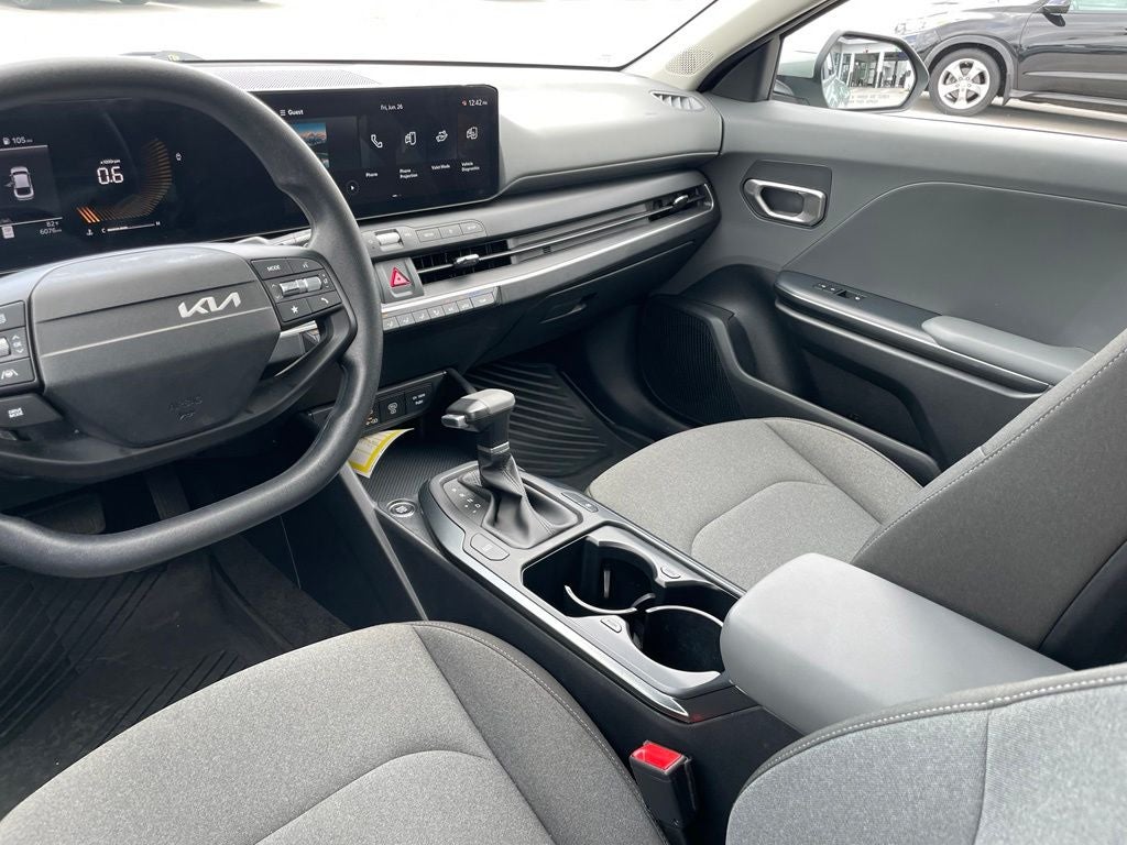 2025 Kia K4 LXS - KIA CERTIFIED / 39 MPG HWY