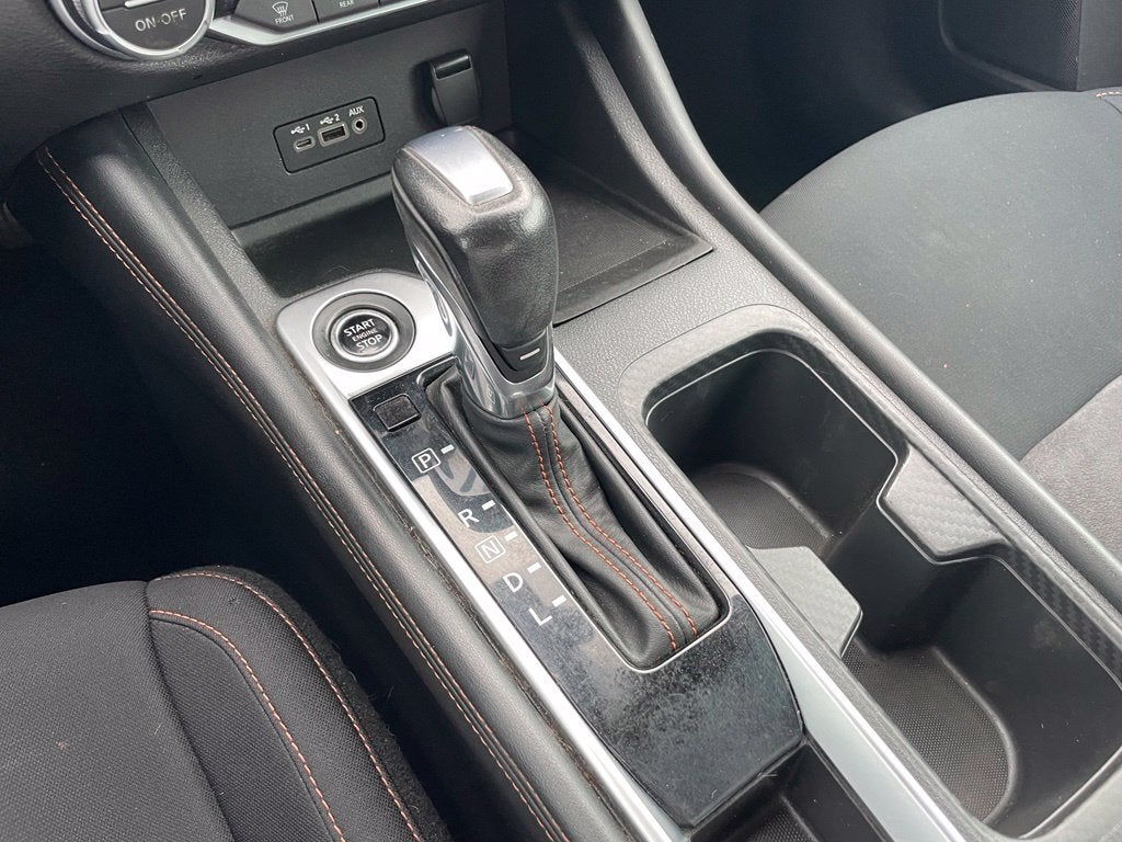 2022 Nissan Sentra SR - 37 MPG / BLIND SPOT WARNING