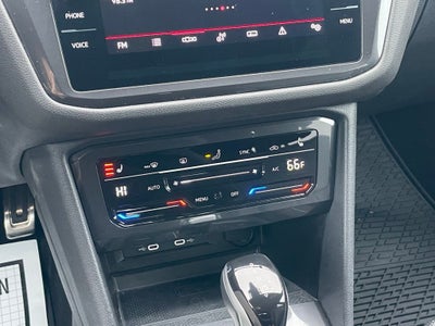 2024 Volkswagen Tiguan 2.0T SE R-Line Black Styling Package - Blind Spot Monitor / AWD
