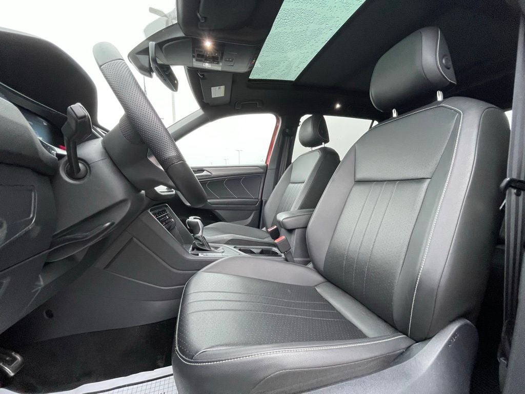 2024 Volkswagen Tiguan 2.0T SE R-Line Black Styling Package - Blind Spot Monitor / AWD