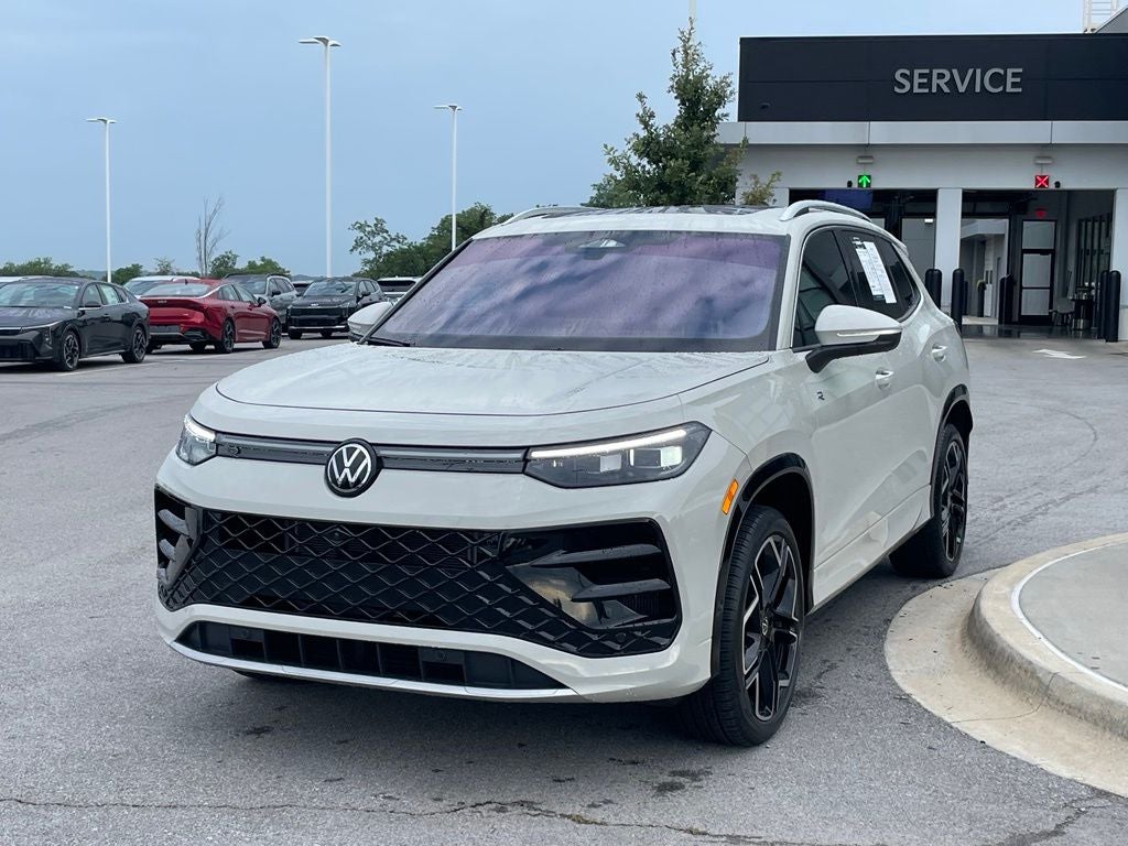 2026 Volkswagen Tiguan 2.0T SEL R-Line Turbo