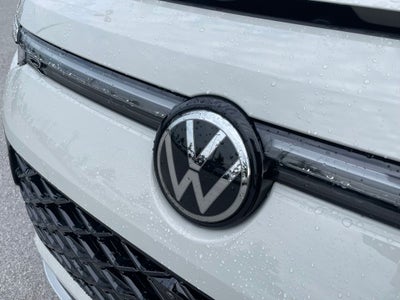 2026 Volkswagen Tiguan 2.0T SEL R-Line Turbo