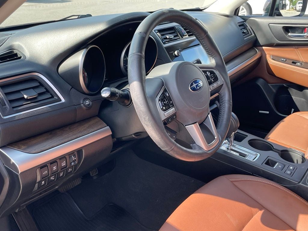 2017 Subaru Outback 2.5i Touring - MEMORY SEATS / CD PLAYER