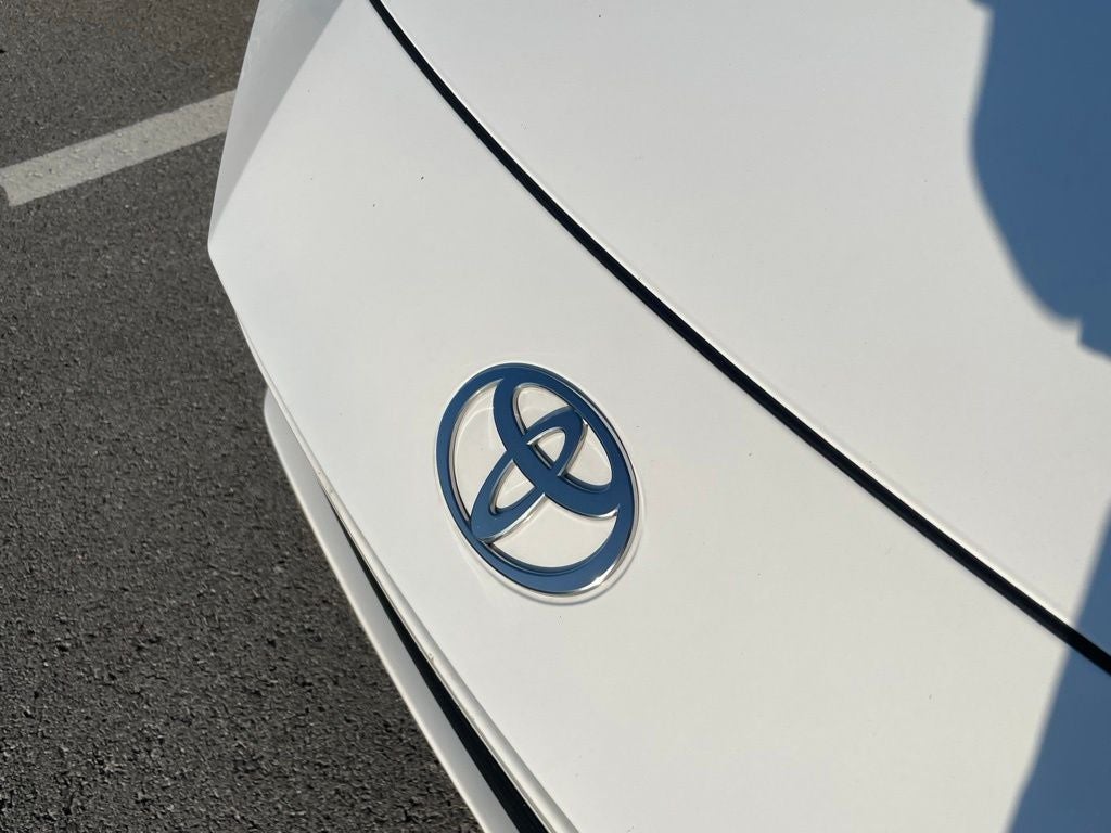 2025 Toyota Camry LE - 53 MPG / APPLE CARPLAY