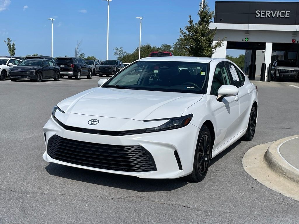 2025 Toyota Camry LE - 53 MPG / APPLE CARPLAY