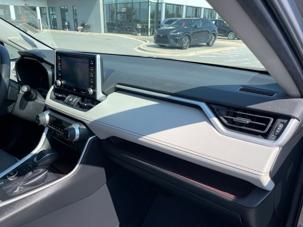2020 Toyota RAV4 Hybrid Limited - 1 OWNER / POWER MOONROOF