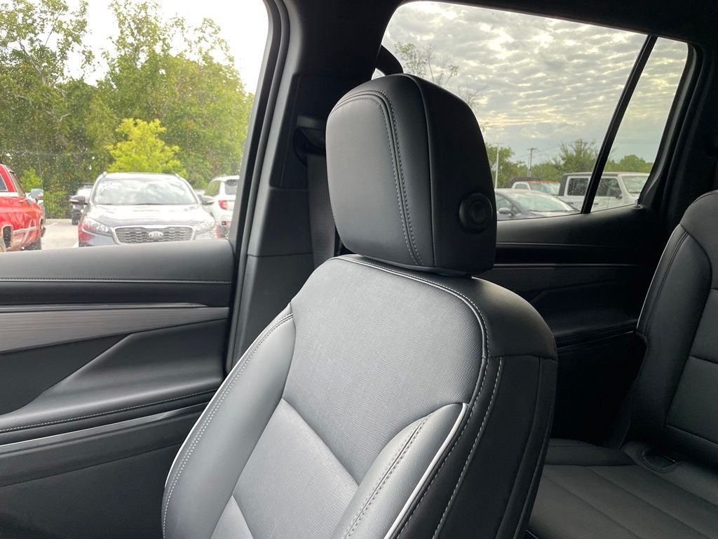 2025 Buick Enclave Preferred - WIRELESS CARPLAY / BOSE PREMIUM SOUND