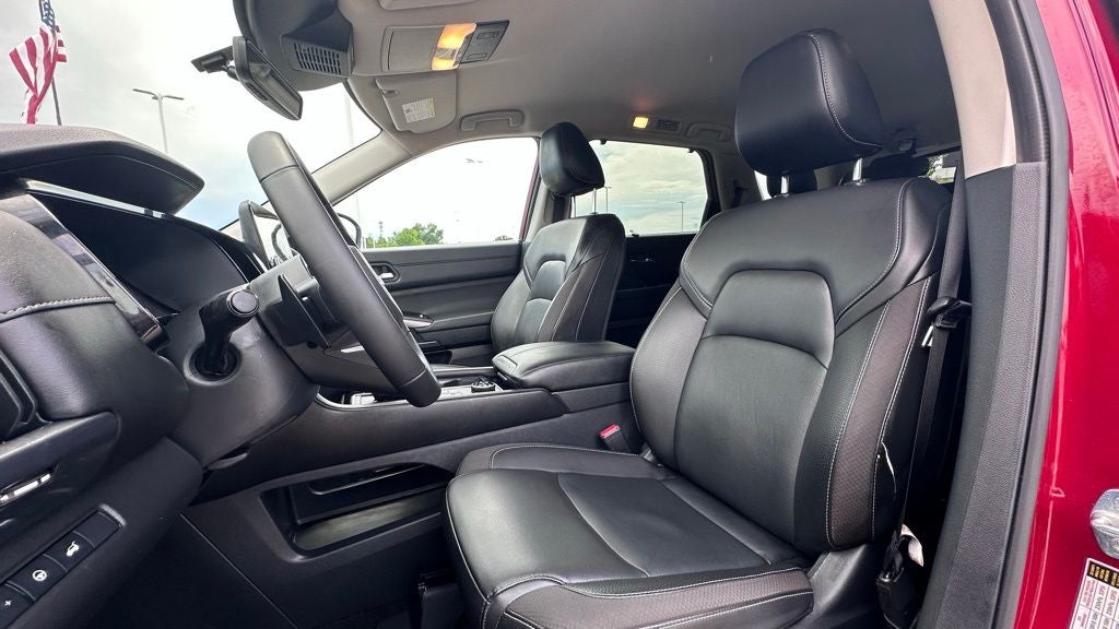 2024 Nissan Pathfinder SL - POWER LIFTGATE / WIRELSS CHARGER