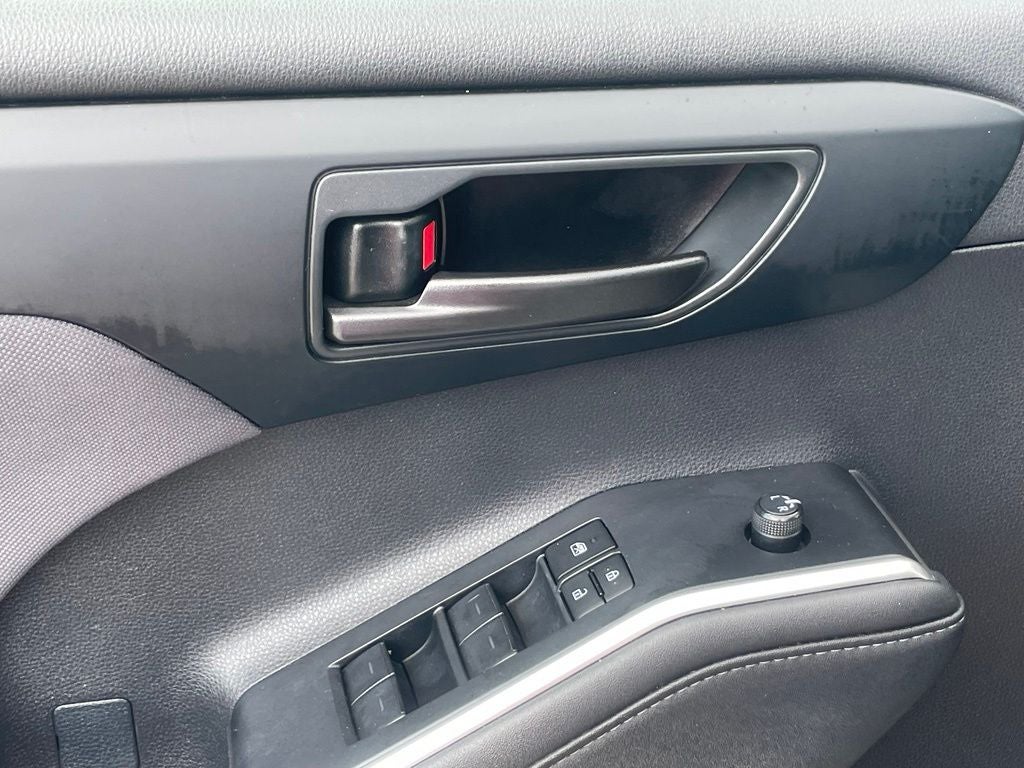 2024 Toyota Highlander LE - 3RD ROW / POWER LIFTGATE