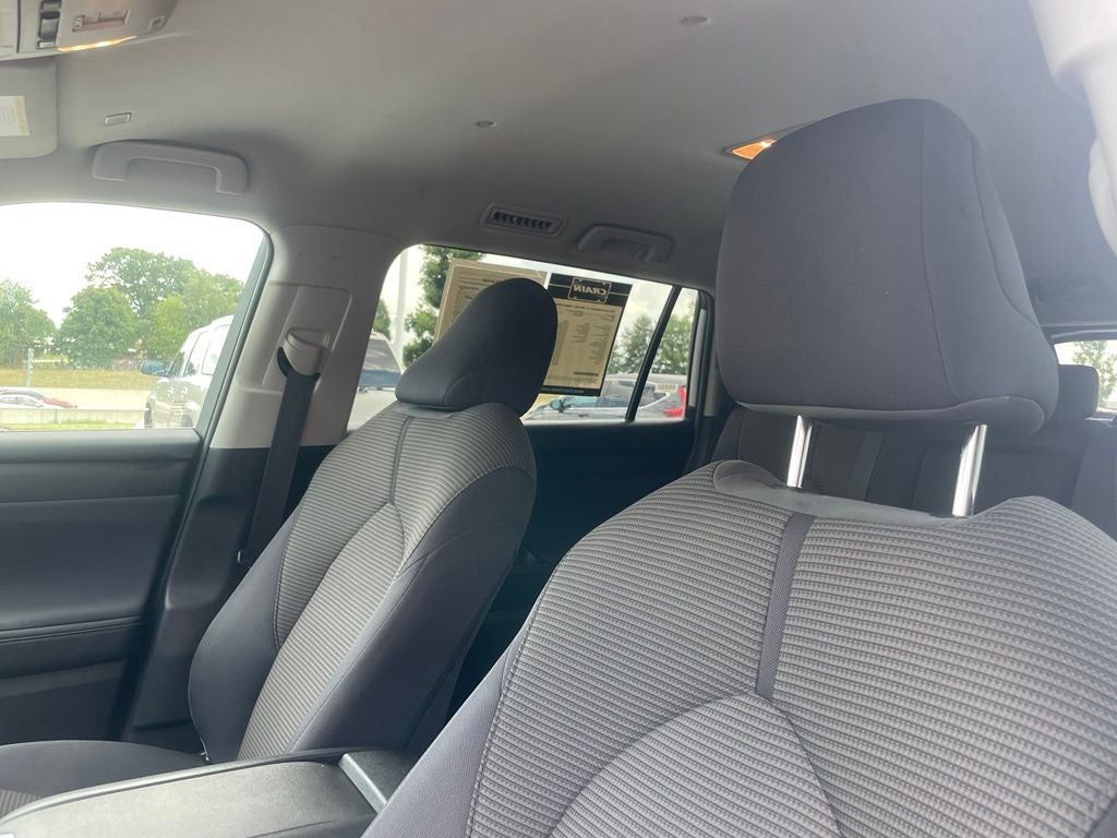 2024 Toyota Highlander LE - 3RD ROW / POWER LIFTGATE