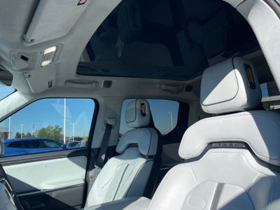 2022 Rivian R1T Adventure - 314 MILE RANGE / POWERED TONNEAU COVER