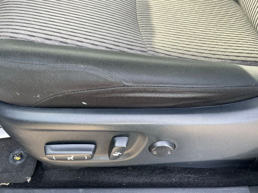 2024 Toyota 4Runner SR5 - 8 INCH TOUCHSCREEN / ANDROID AUTO