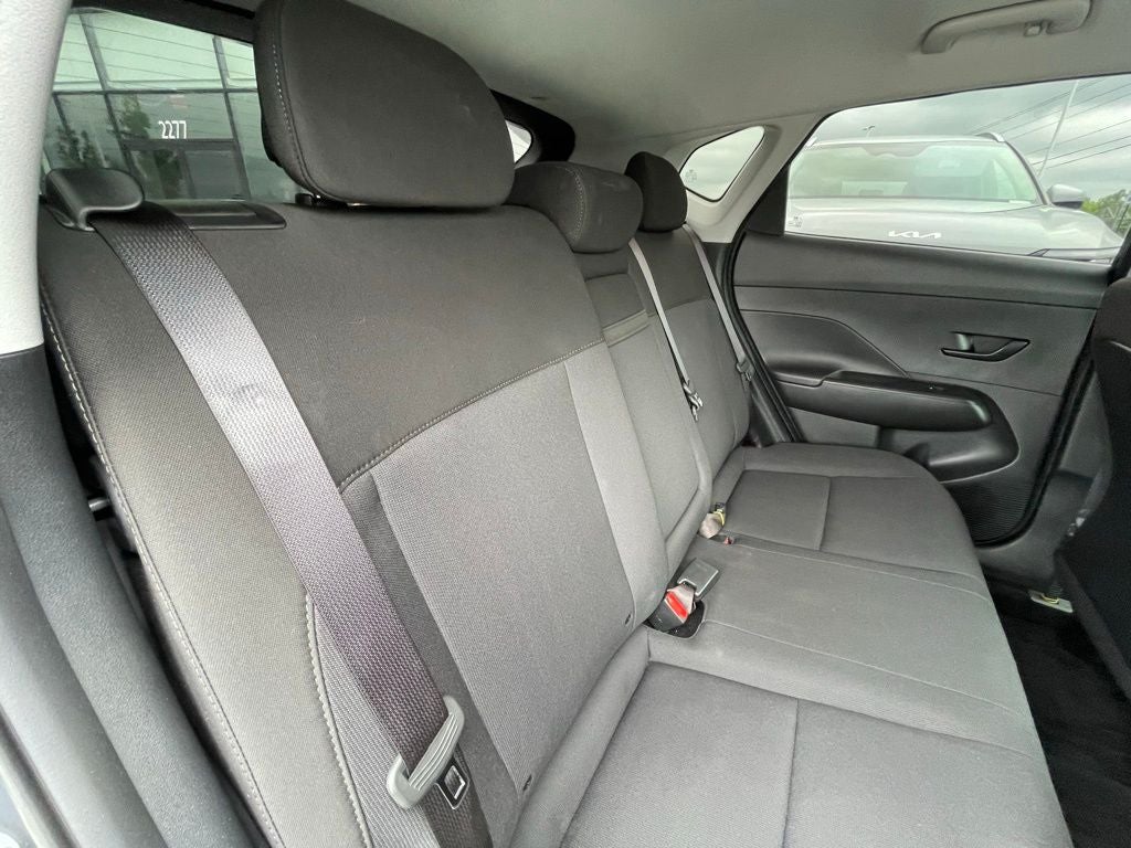 2025 Hyundai Kona SEL - WIRELESS CARPLAY / 12" DISPLAY