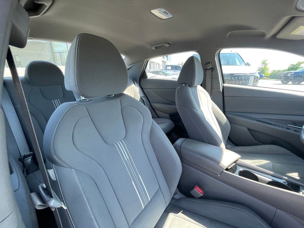 2023 Hyundai Elantra SEL - SMART CRUISE CONTROL / NAVIGATION