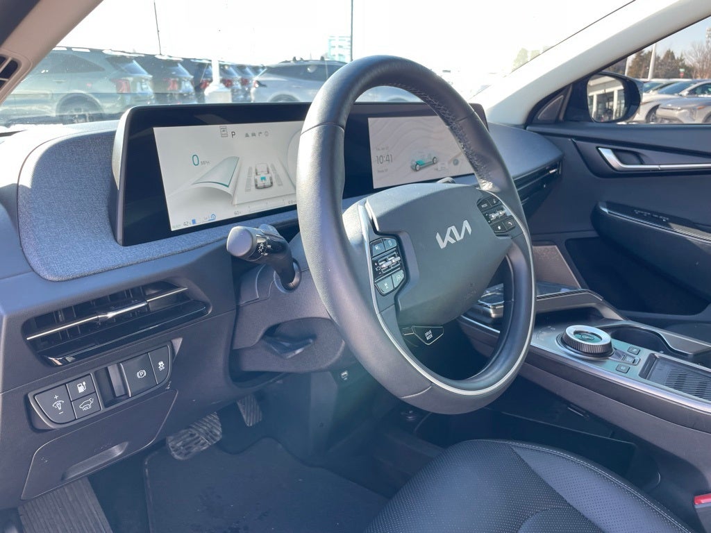 2023 Kia EV6 Wind - KIA CERTIFIED / BLIND SPOT COLLISION