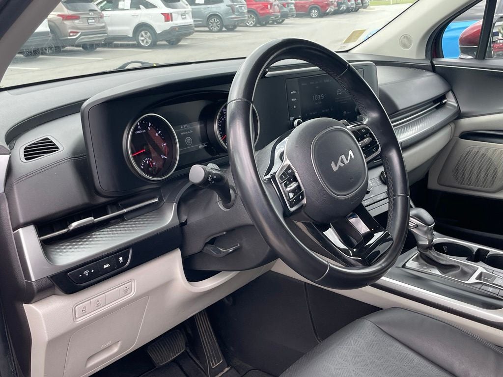 2022 Kia Carnival LXS - REMOVABLE 2ND ROW / POWER SLIDING DOORS