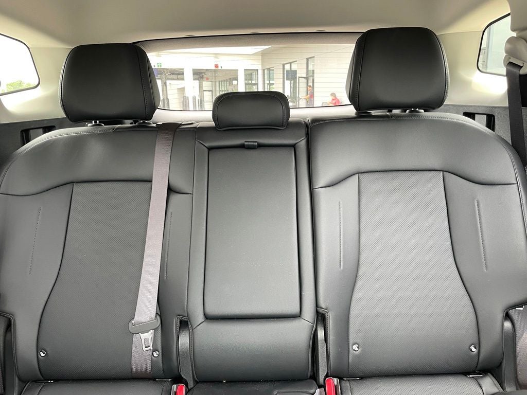 2025 Kia Sportage Hybrid EX - KIA CERTIFIED / 38 MPG