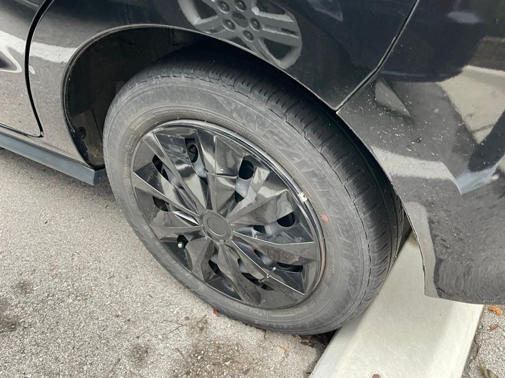 2023 Mitsubishi Mirage ES