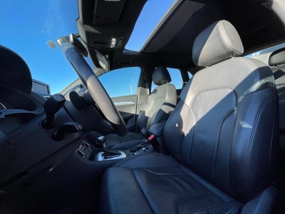 2018 Audi Q3 2.0T Premium Plus quattro - PANORAMIC SUNROOF / CD PLAYER