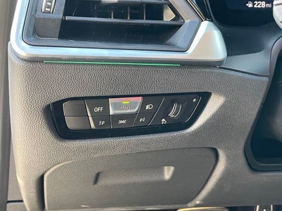 2022 BMW M3 Competition - HEAD-UP DISPLAY / ADAPTIVE SUSPENSION