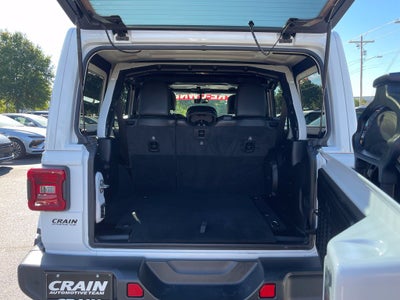 2020 Jeep Wrangler Unlimited Sahara Altitude Leather, Navi, Alpine, One Owner, Clean CarFax