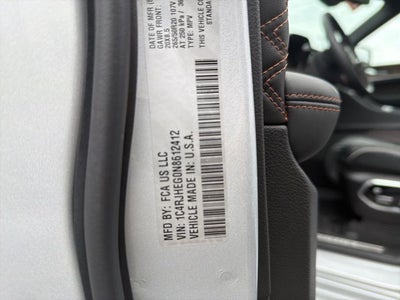 2022 Jeep Grand Cherokee Summit