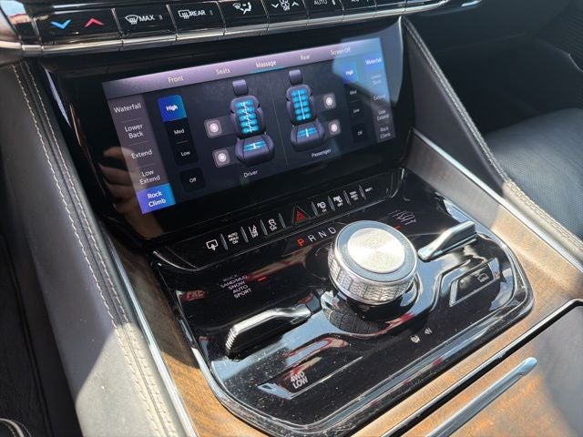 2023 Jeep Grand Wagoneer Series II