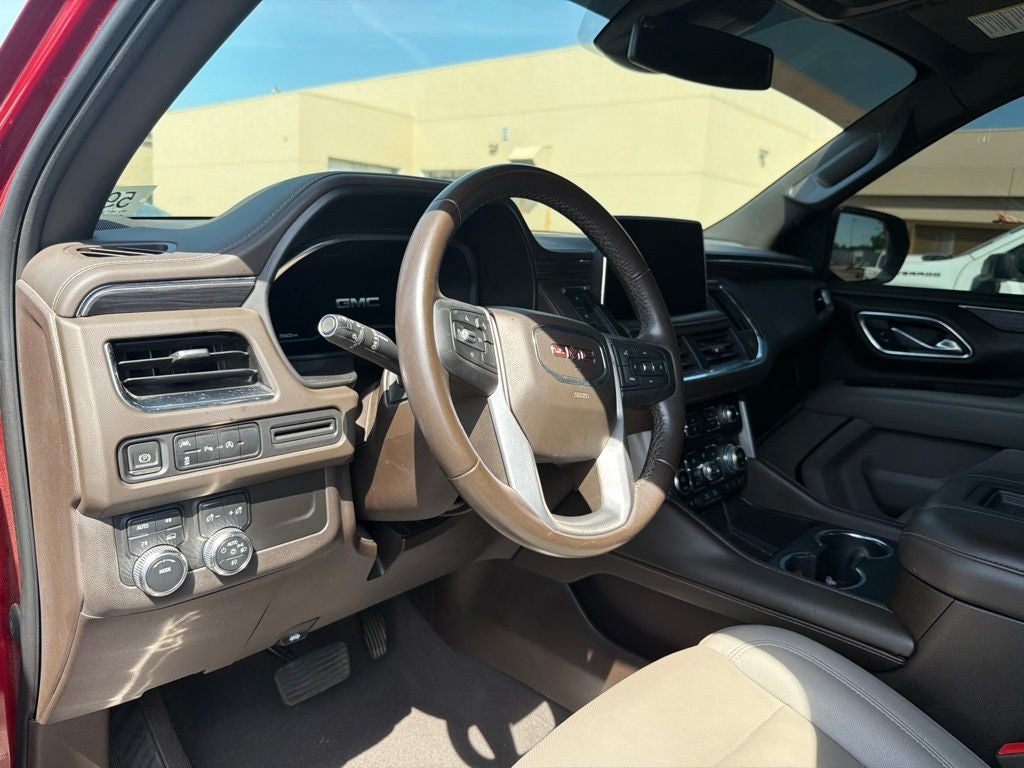 2023 GMC Yukon XL SLT