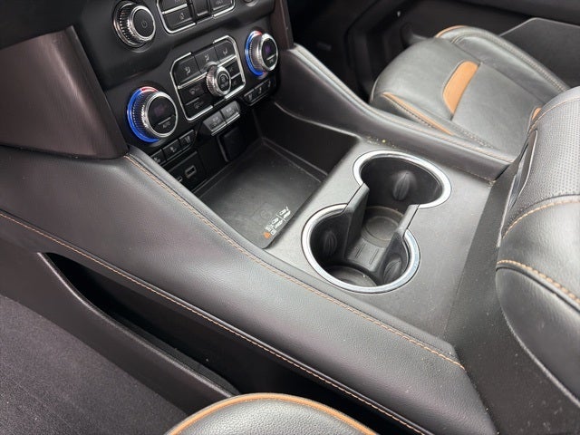 2023 GMC Yukon XL AT4